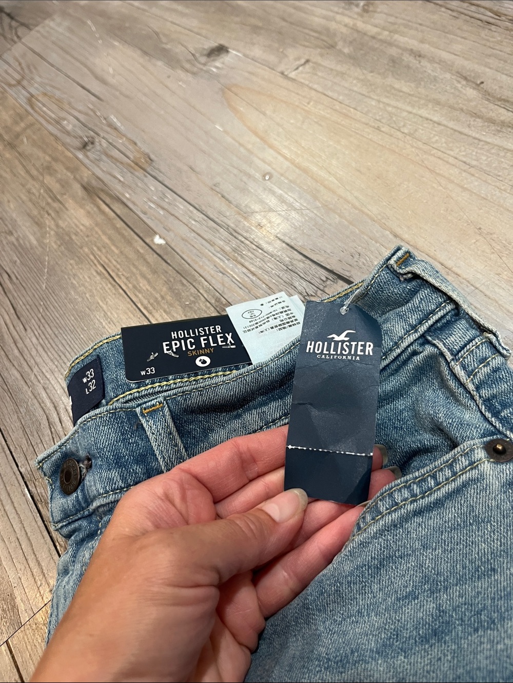 Hollister Men’s Light Blue Epic Flex Skinny Jeans - Picture 5 of 6